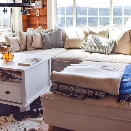 6 Person In Hurdal-by Traum *